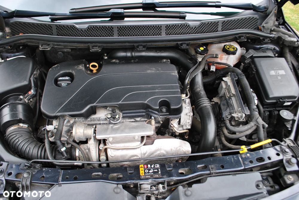 Opel Astra 1.4 Turbo Start/Stop Sports Tourer Innovation - 9