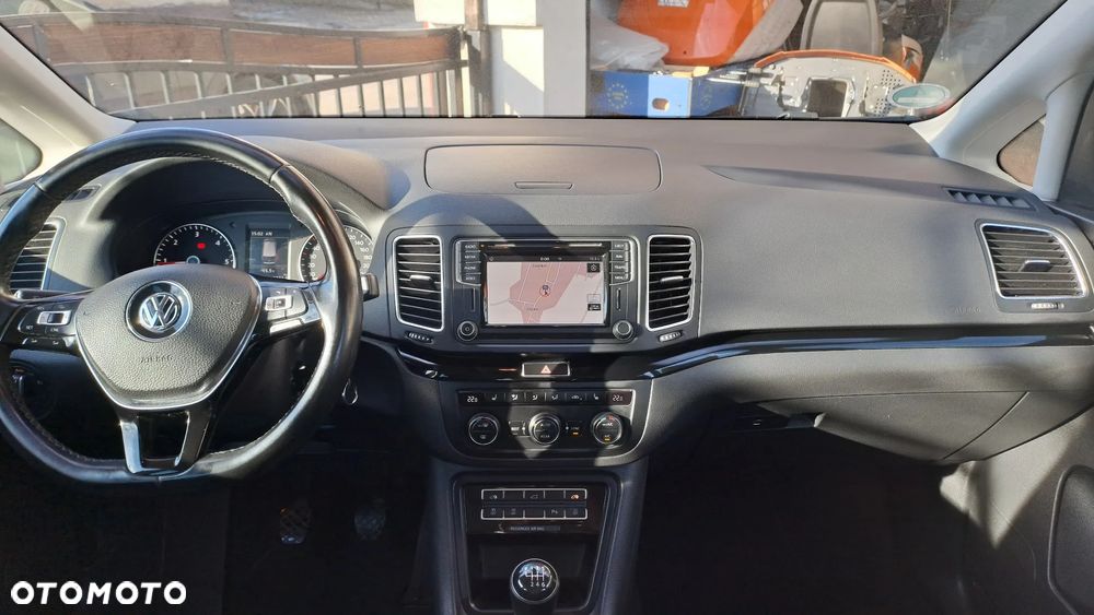 Volkswagen Sharan 2.0 TDI (BlueMotion Technology) Highline - 13
