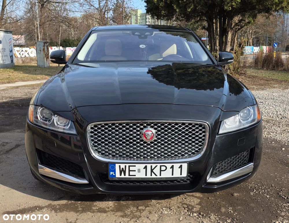 Jaguar XF 20d AWD Prestige - 2