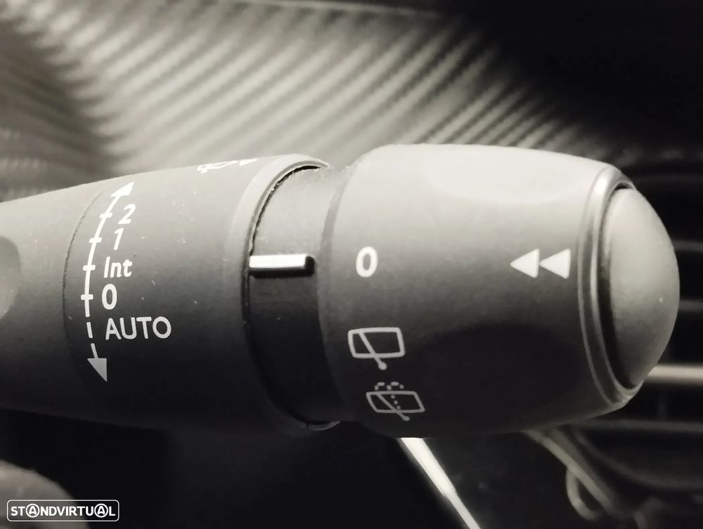 Peugeot 208 1.2 PureTech Allure Pack EAT8 - 25