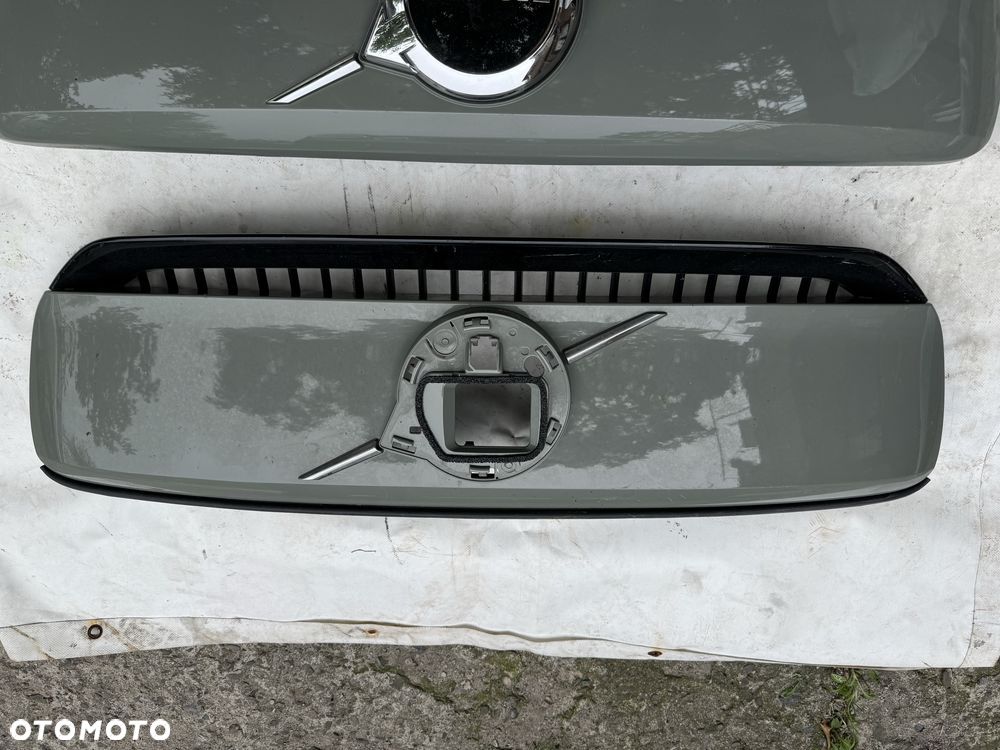 Grill atrapa volvo xc40 C40 P8 elektryk - 3