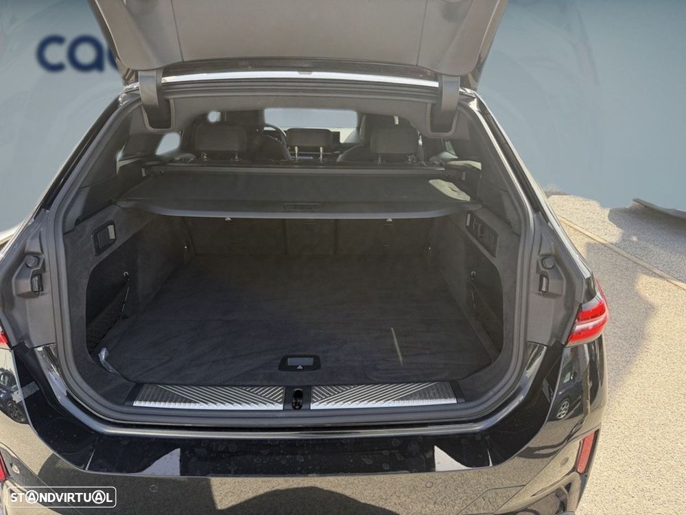 BMW 530 e Pack Desportivo M - 16