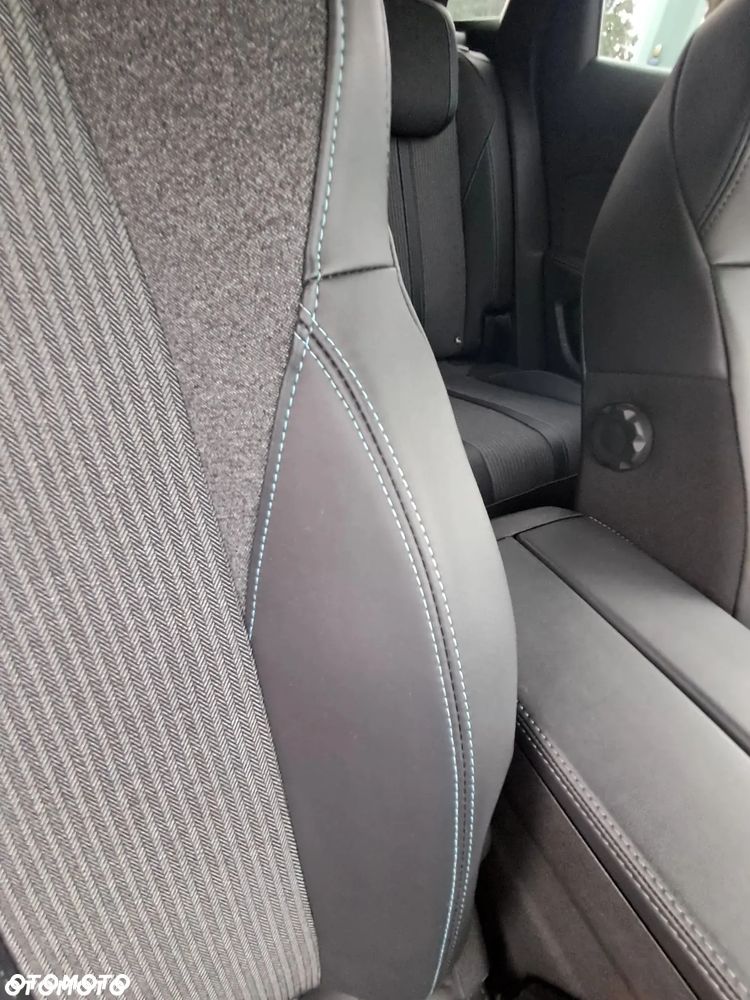 Peugeot 3008 BlueHDi 130 Stop & Start EAT8 Allure Pack - 22