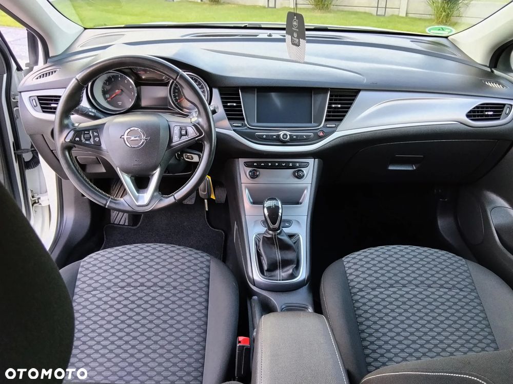 Opel Astra - 18