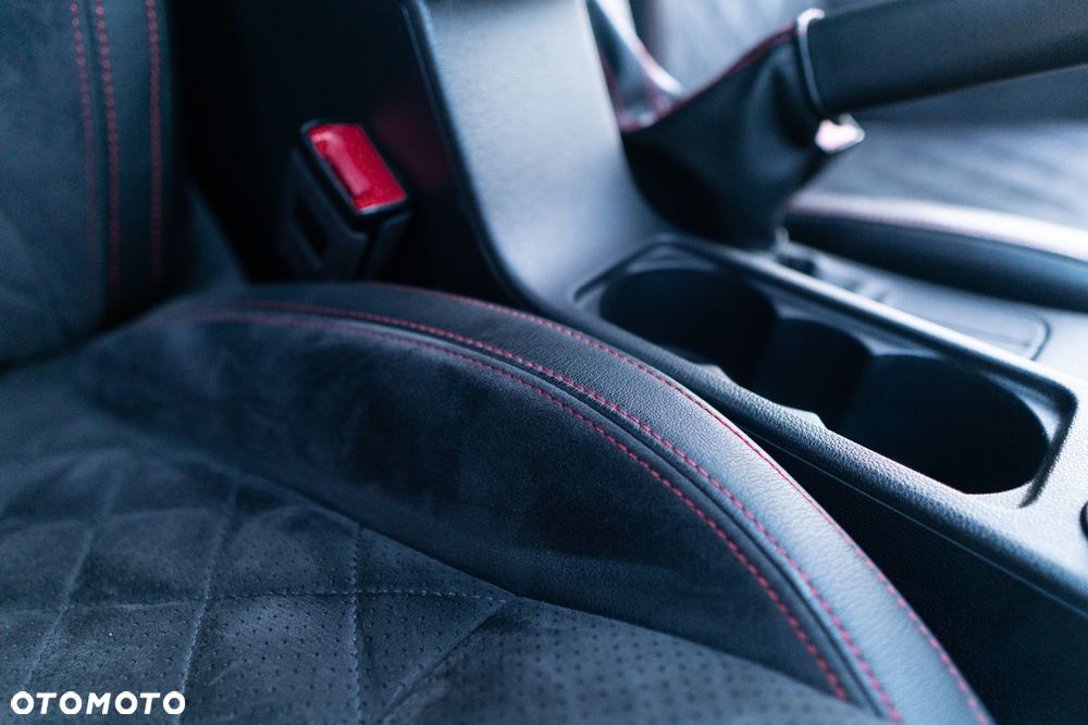 Skoda Octavia 2.0 TSI RS - 23