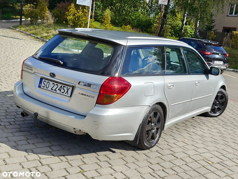 Subaru Legacy Kombi 2.0 4WD - 37