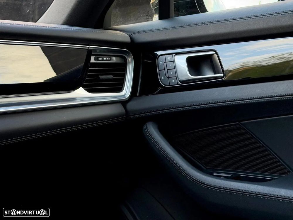 Porsche Panamera 4 E-Hybrid Platinum Edition com PDLS - 13