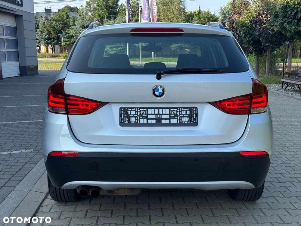 BMW X1 sDrive20i - 11