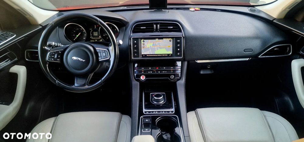 Jaguar F-Pace 2.0 i4D AWD Prestige - 29