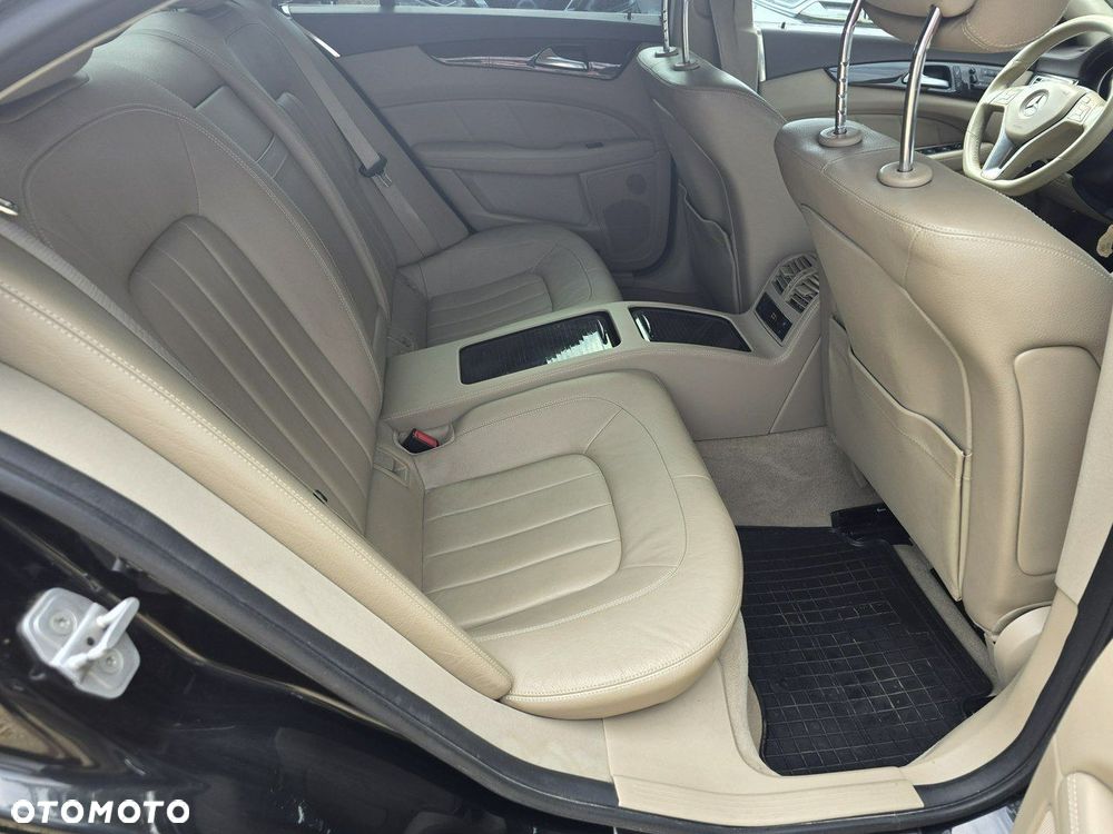 Mercedes-Benz CLS - 12