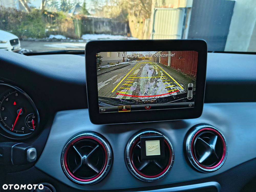 Mercedes-Benz CLA 180 7G-DCT AMG Line - 10