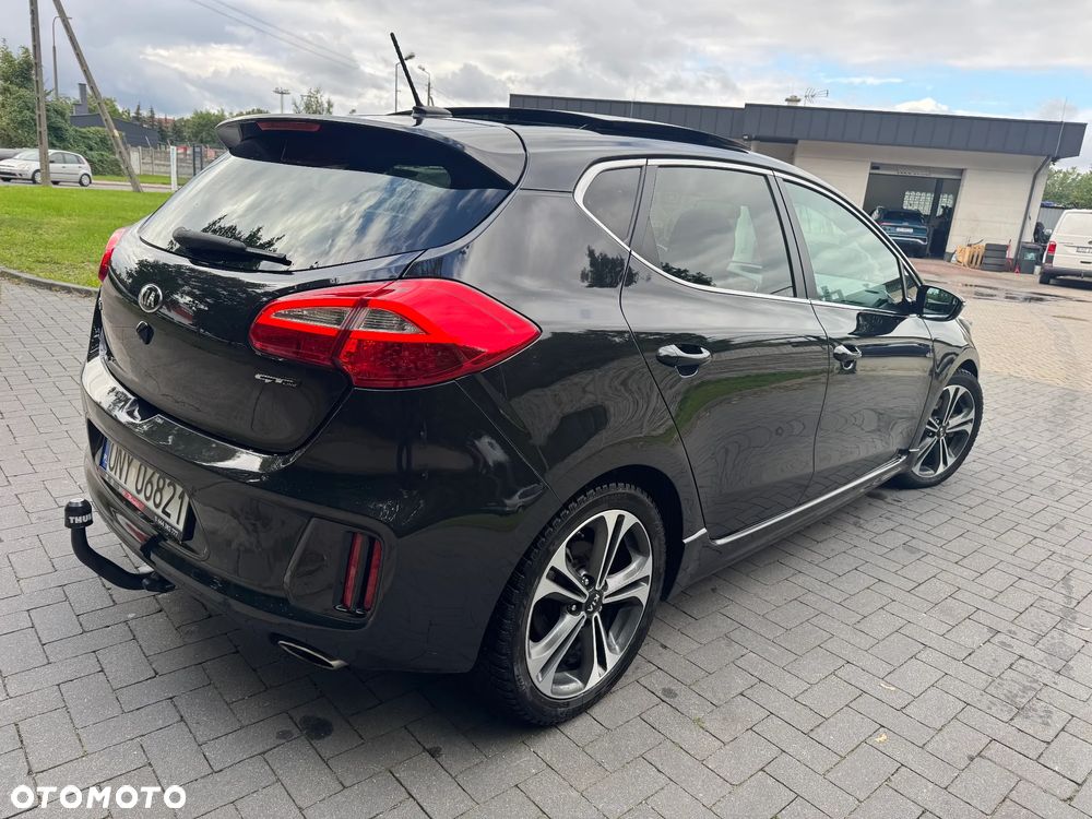 Kia Ceed 1.6 CRDi GT Line - 11