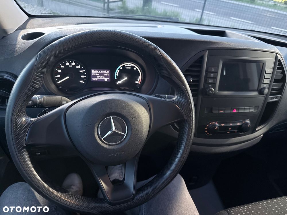 Mercedes-Benz eVito - 8