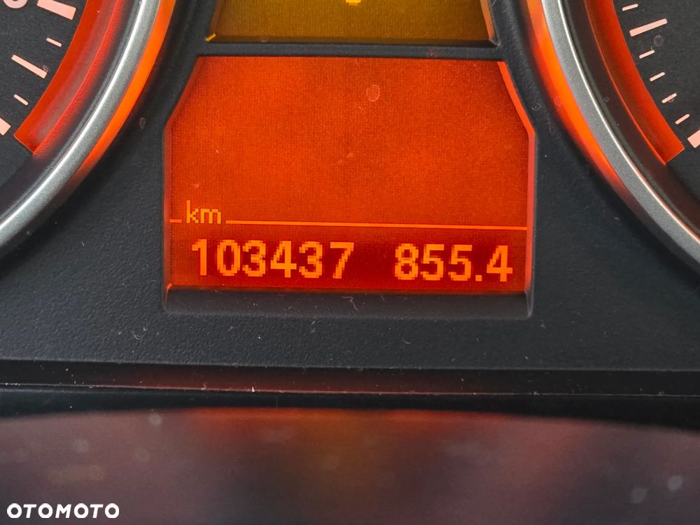 BMW X1 sDrive20i xLine - 11