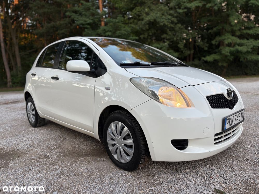 Toyota Yaris 1.0 Luna - 1