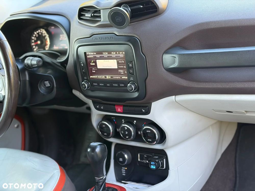 Jeep Renegade - 16