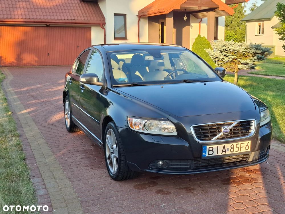 Volvo S40 2.0D Momentum - 1