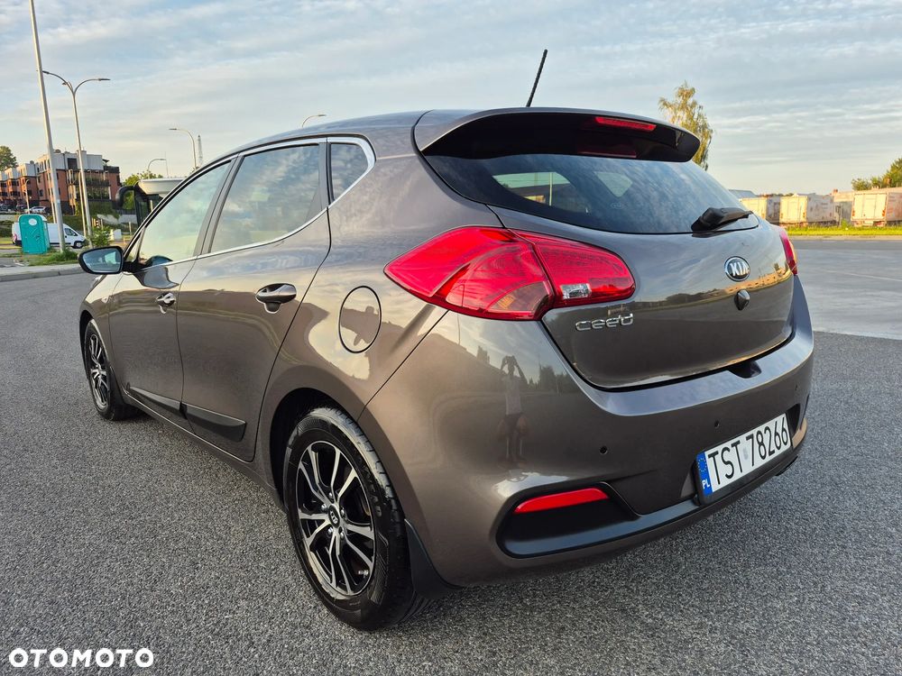 Kia Ceed 1.6 GDI L Business Line - 6