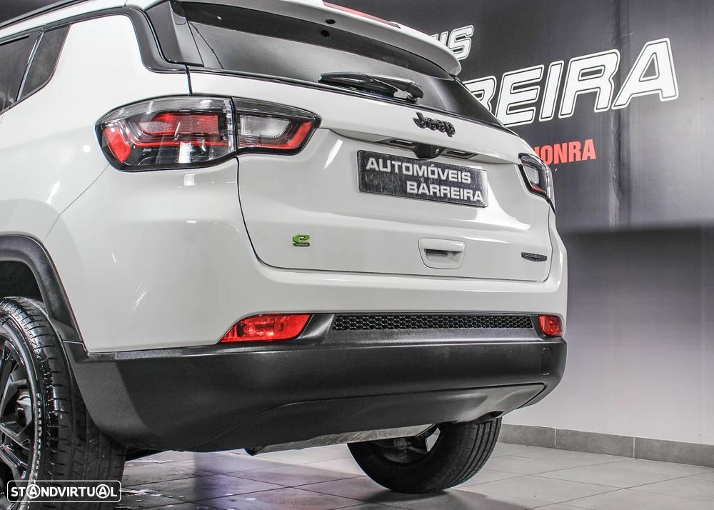 Jeep Compass 1.5 TG e-Hybrid Night Eagle DCT - 38