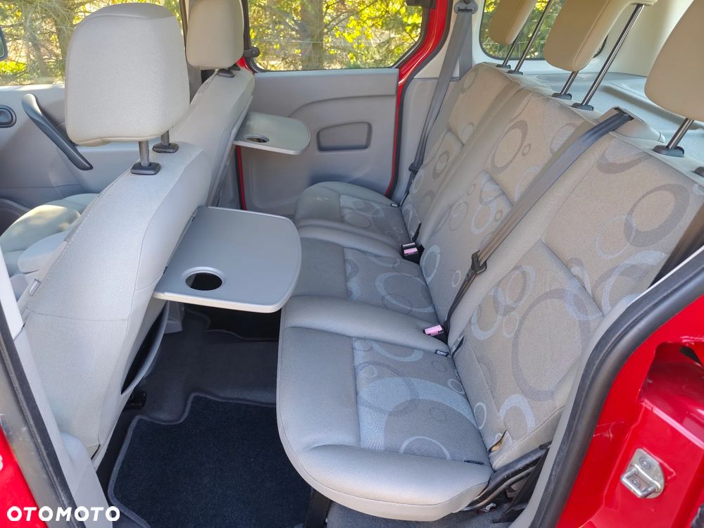 Renault Kangoo 1.6 16V Helios - 12