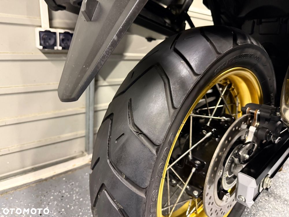 Suzuki V-STROM - 6