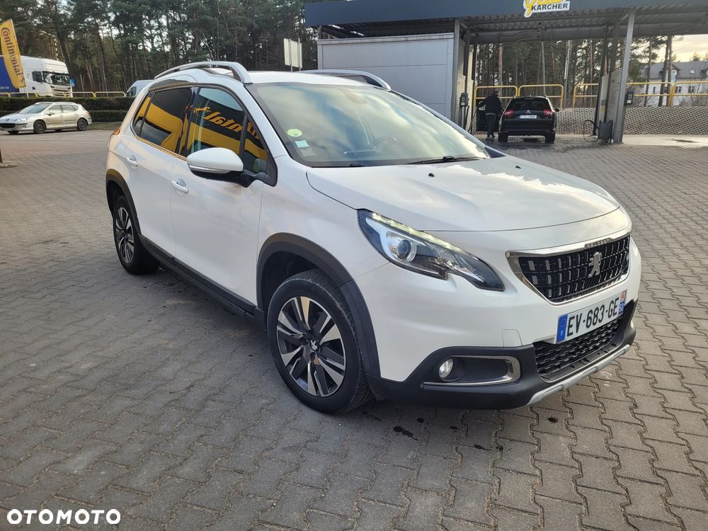 Peugeot 2008 BlueHDi 100 STOP & START Allure - 3
