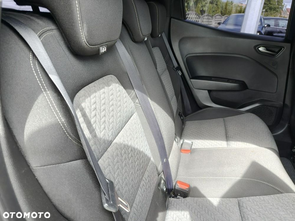 Renault Clio - 22