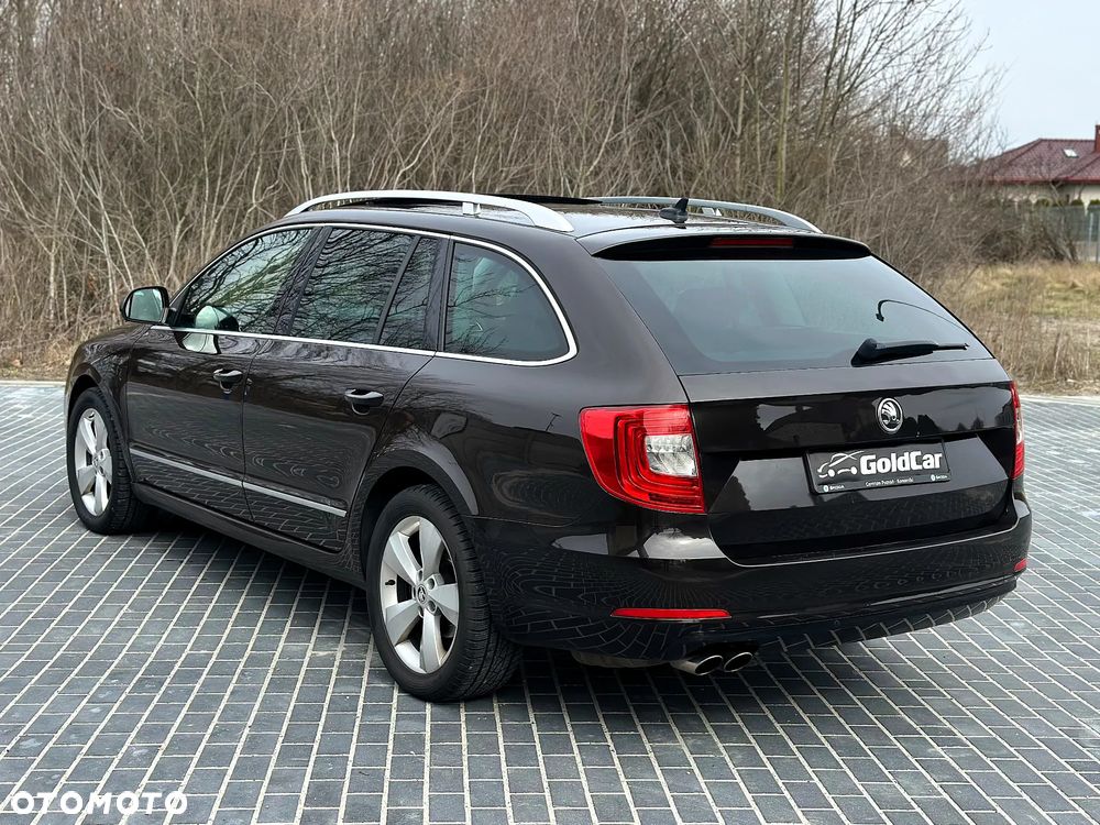 Skoda Superb 2.0 TDI Active DSG - 6