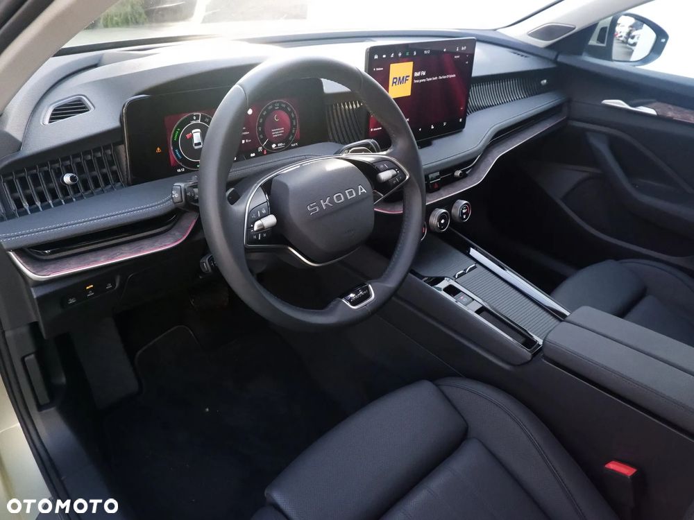 Skoda Superb 1.5 TSI Plug-in Hybrid L&K DSG - 10