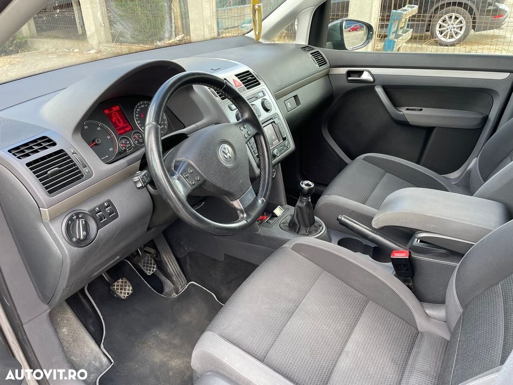 Volkswagen Touran 1.9 TDI DPF Blue Motion Freestyle - 7