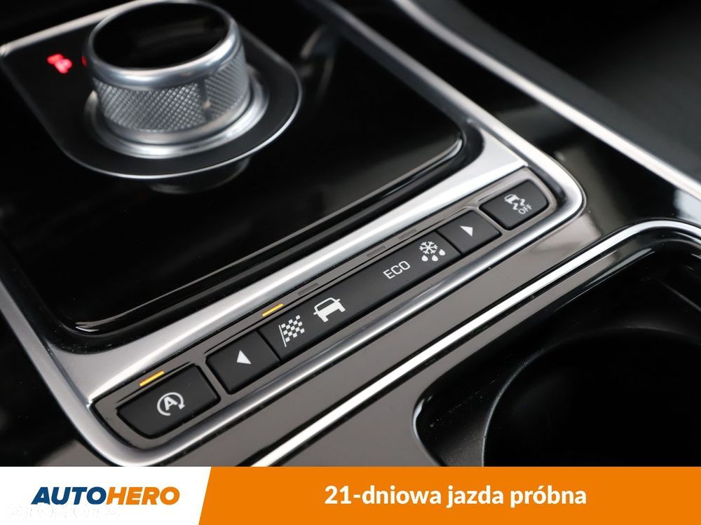 Jaguar XF - 27