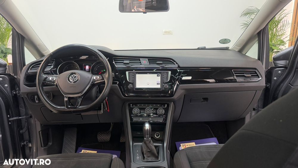 Volkswagen Touran - 7