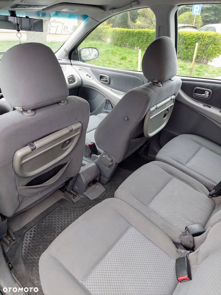 Nissan Almera Tino 1.8 Visia - 6