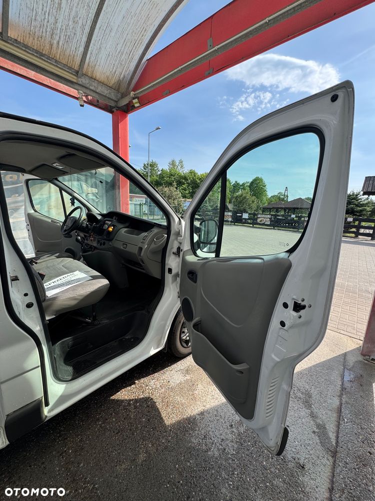 Renault Trafic - 18