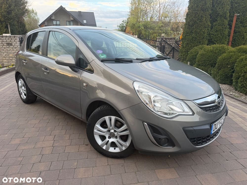 Opel Corsa 1.4 16V Satellite - 1