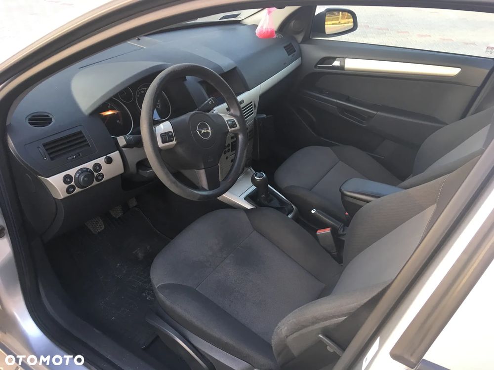 Opel Astra - 11