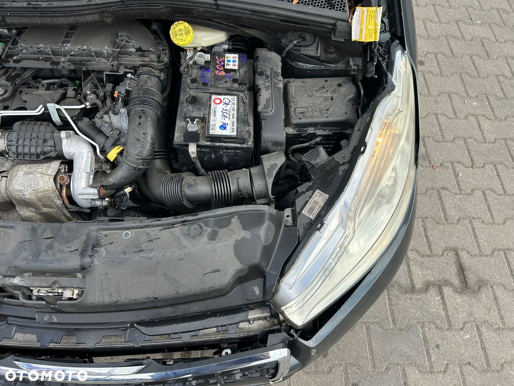 Peugeot 208 - 19