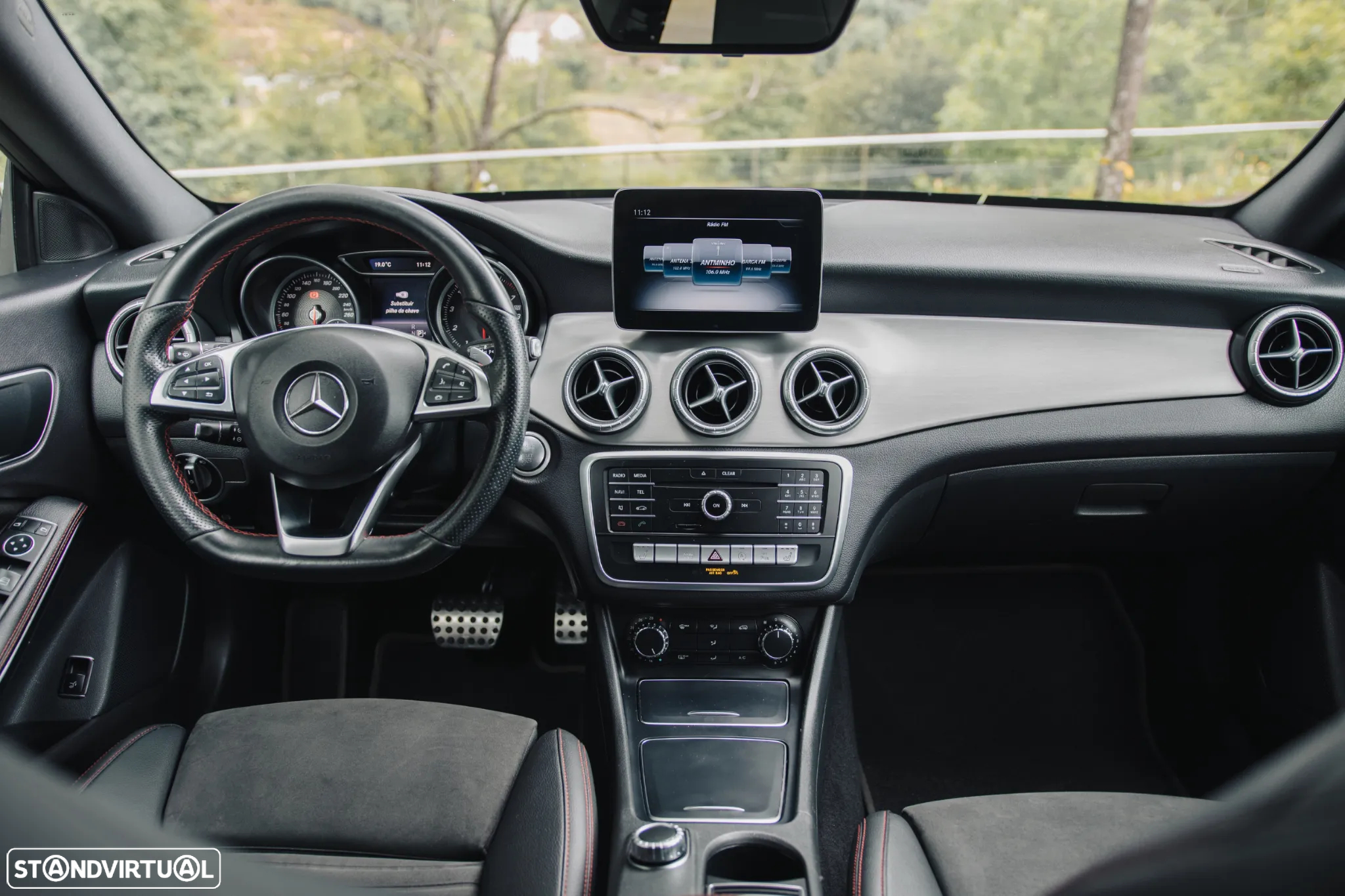 Mercedes-Benz CLA 180 7G-DCT AMG Line - 16