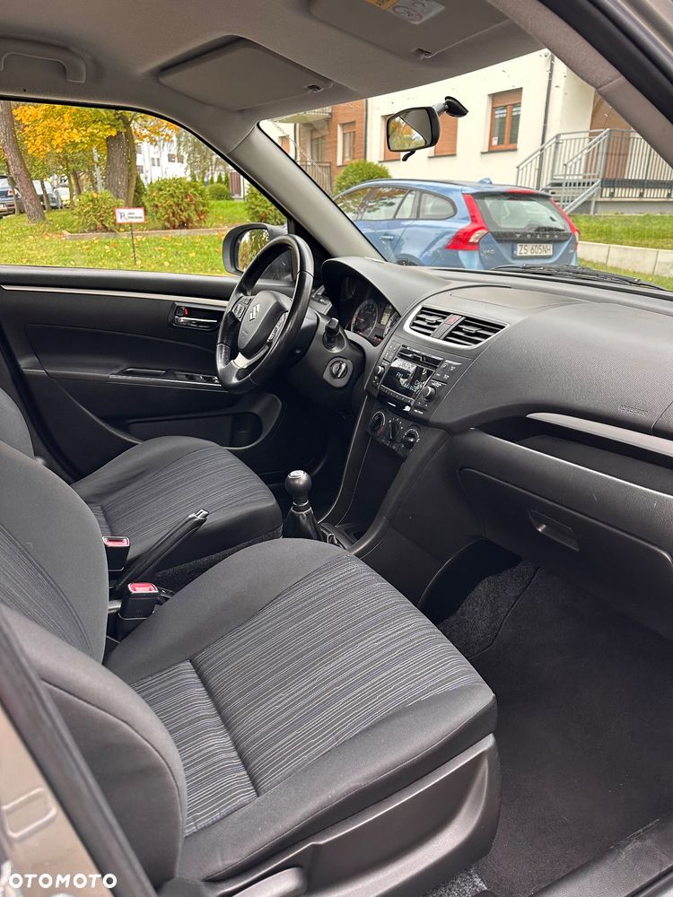 Suzuki Swift - 11