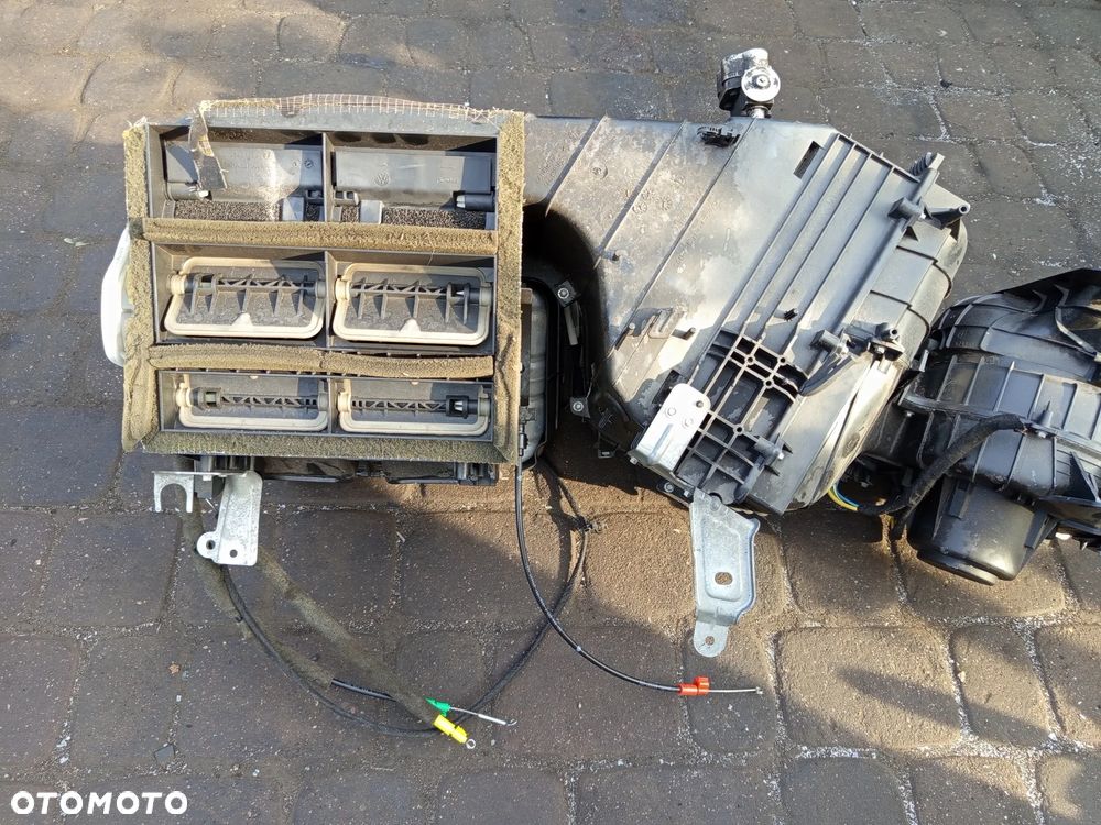 NAGRZEWNICA VOLKSWAGEN TRANSPORTER T5 03-15 - 2