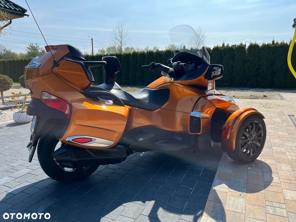 Can-Am Spyder - 6