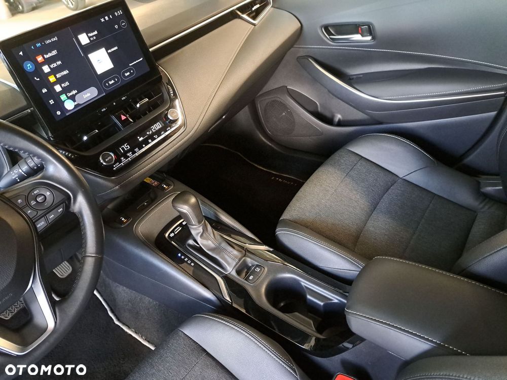Toyota Corolla 1.8 Hybrid Style - 31