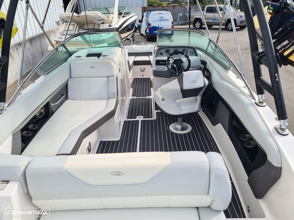 Regal 24 fastdeck - 8