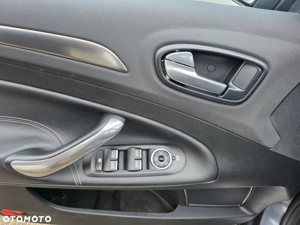 Ford Mondeo 2.3 Titanium - 3