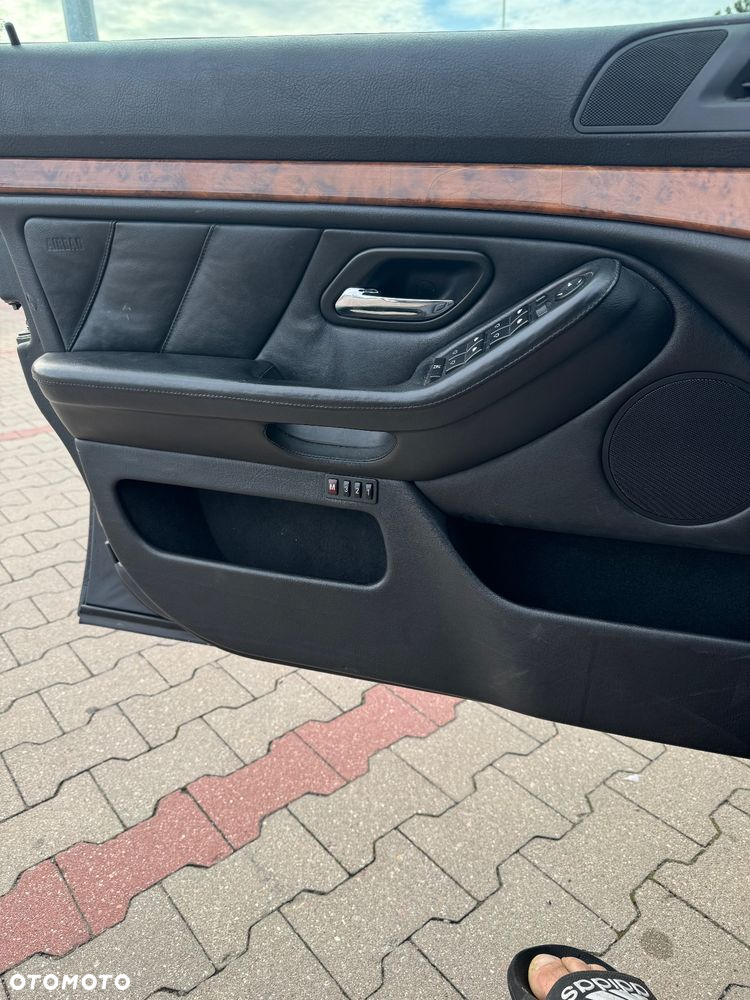 BMW Seria 5 - 15