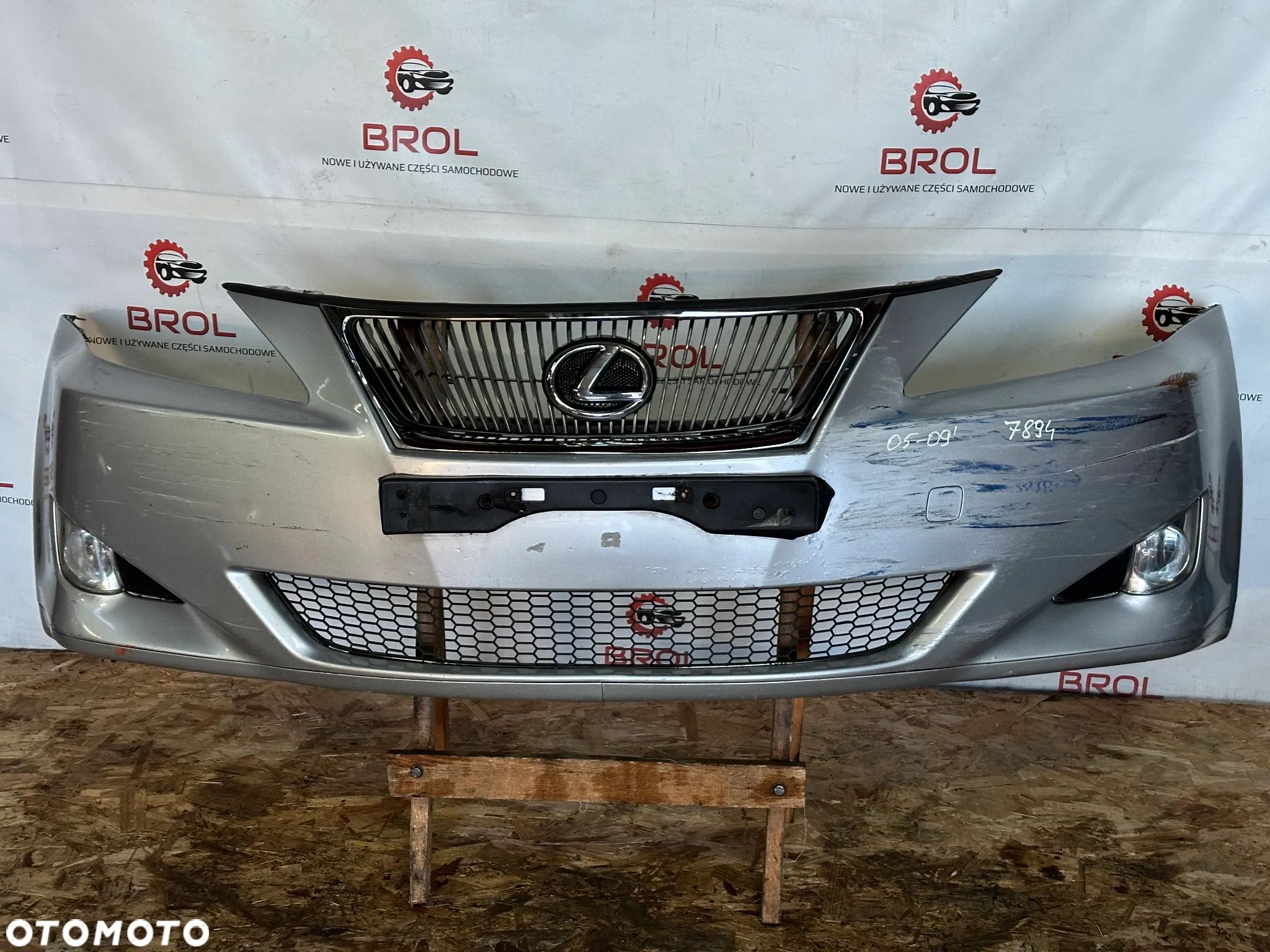 ZDERZAK PRZEDNI LEXUS IS II 05-09 IS220 IS250 - 1