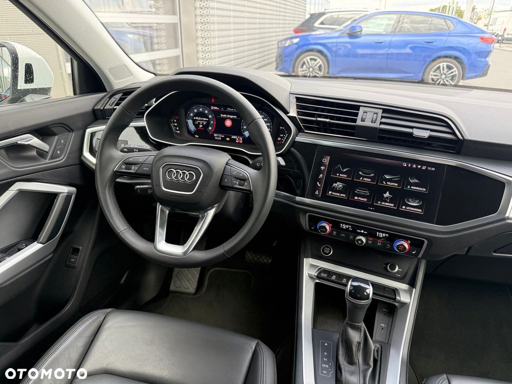 Audi Q3 Sportback - 15