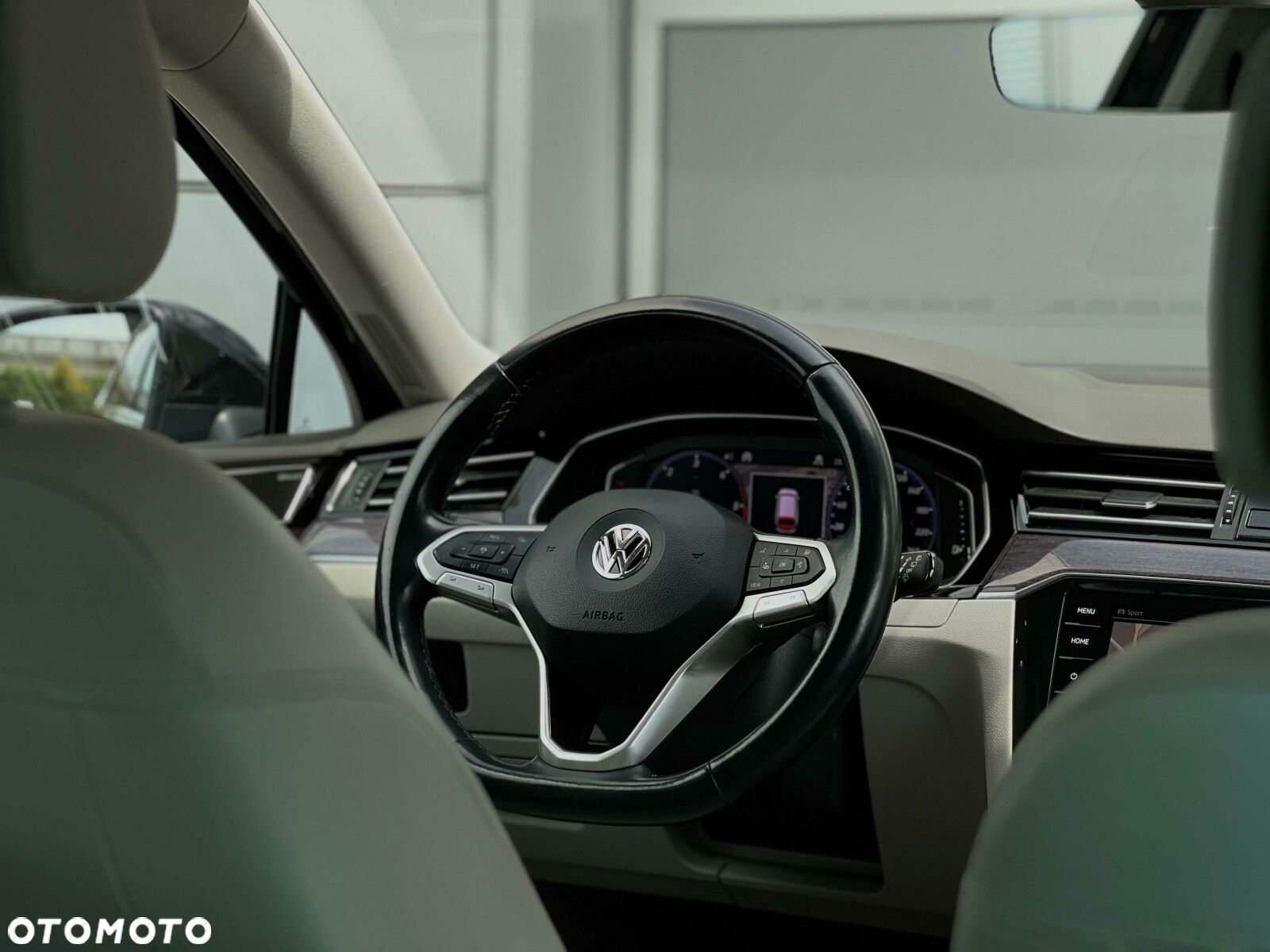 Volkswagen Passat - 26