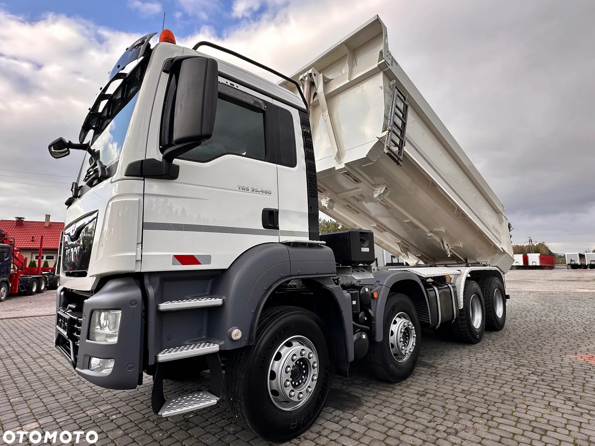 MAN TGS 35.460 8x4 WYWROTKA SCHMITZ MULDA - 8