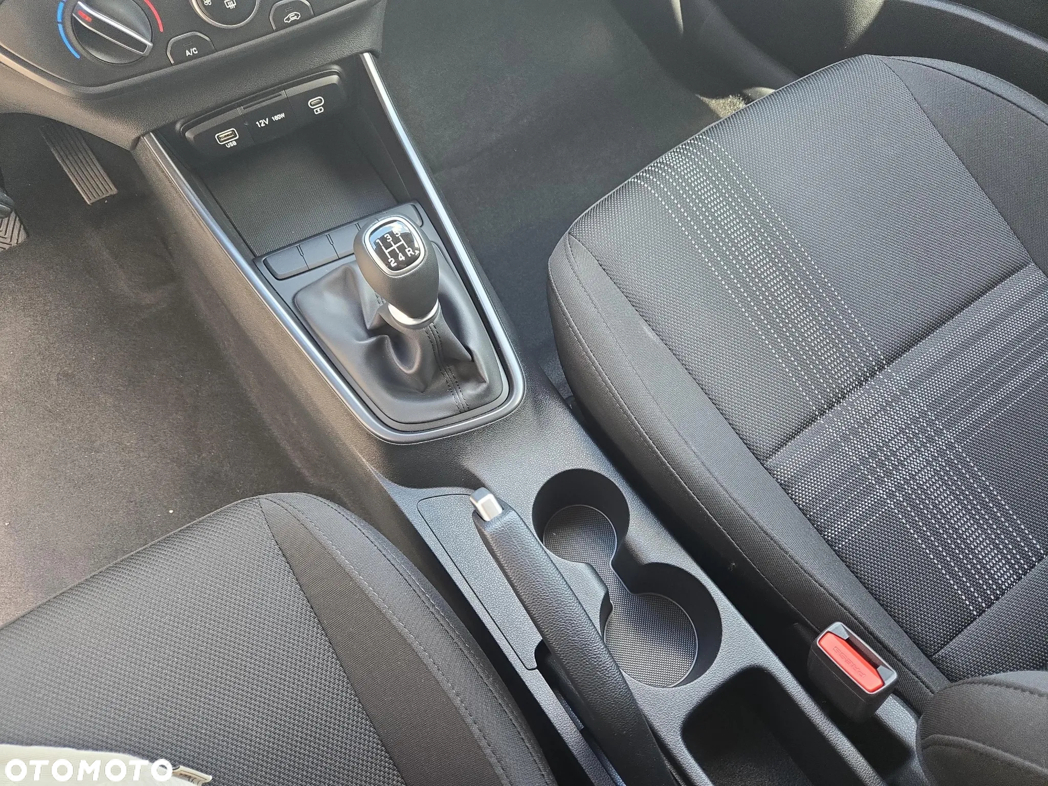 Hyundai i20 1.2 Pure - 25
